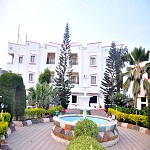  Photo of Safari Hotel