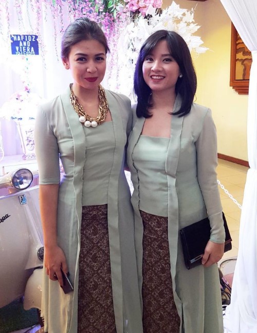 10 Model Kebaya Kutu Baru Untuk Orang Gemuk Terlihat 