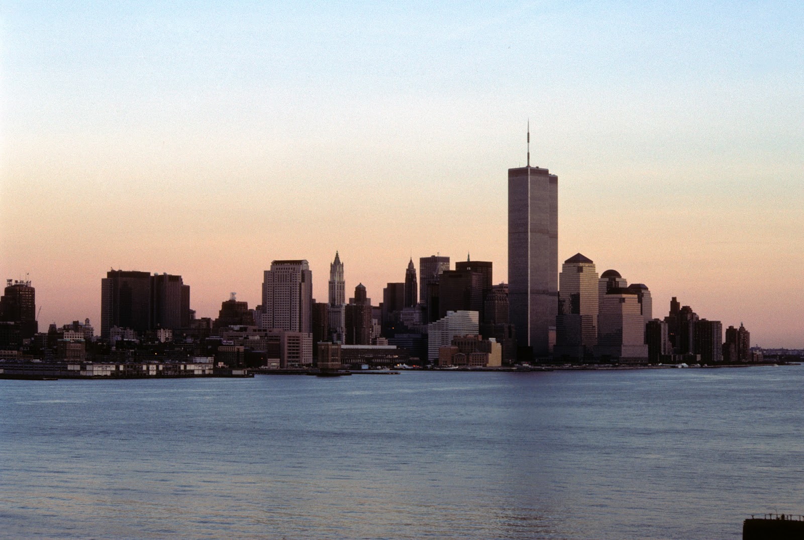 Personanondata: World Trade Center August 1991