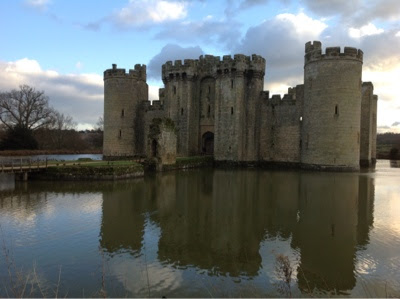 castillo-lago