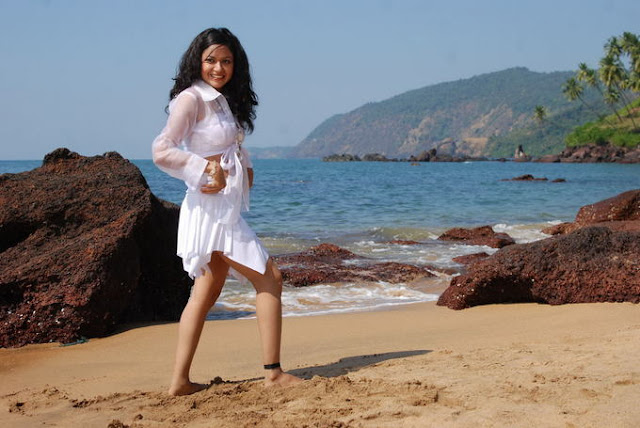 Anupoorva Telugu Actress Hot Navel Pics