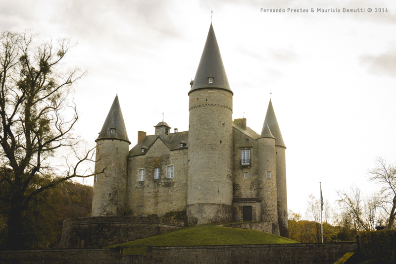 Castelo de Vêves na Bélgica