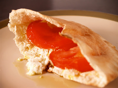 goat cheese tomato pita