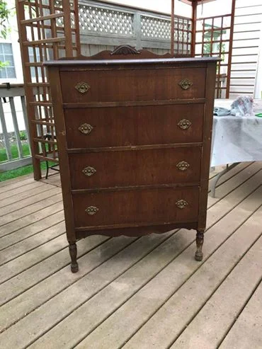 1930's chest of drawers