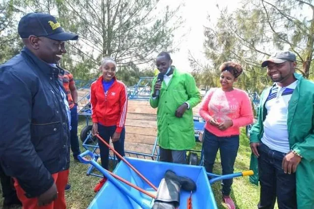 DP William Ruto with youths