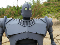 Mondo's Iron Giant Deluxe Action Figure Giant Robot Toy