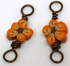 Beed Peeps Swap 'n Hop ~ flowers by Elaine Robataille, wire wrapping, copper, ooak necklace :: All Pretty Things