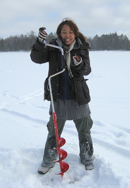 Auger Ice Fishing5