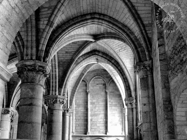 REIMS (51) - Basilique Saint-Remi (XIe-XVe siècles) (Intérieur)