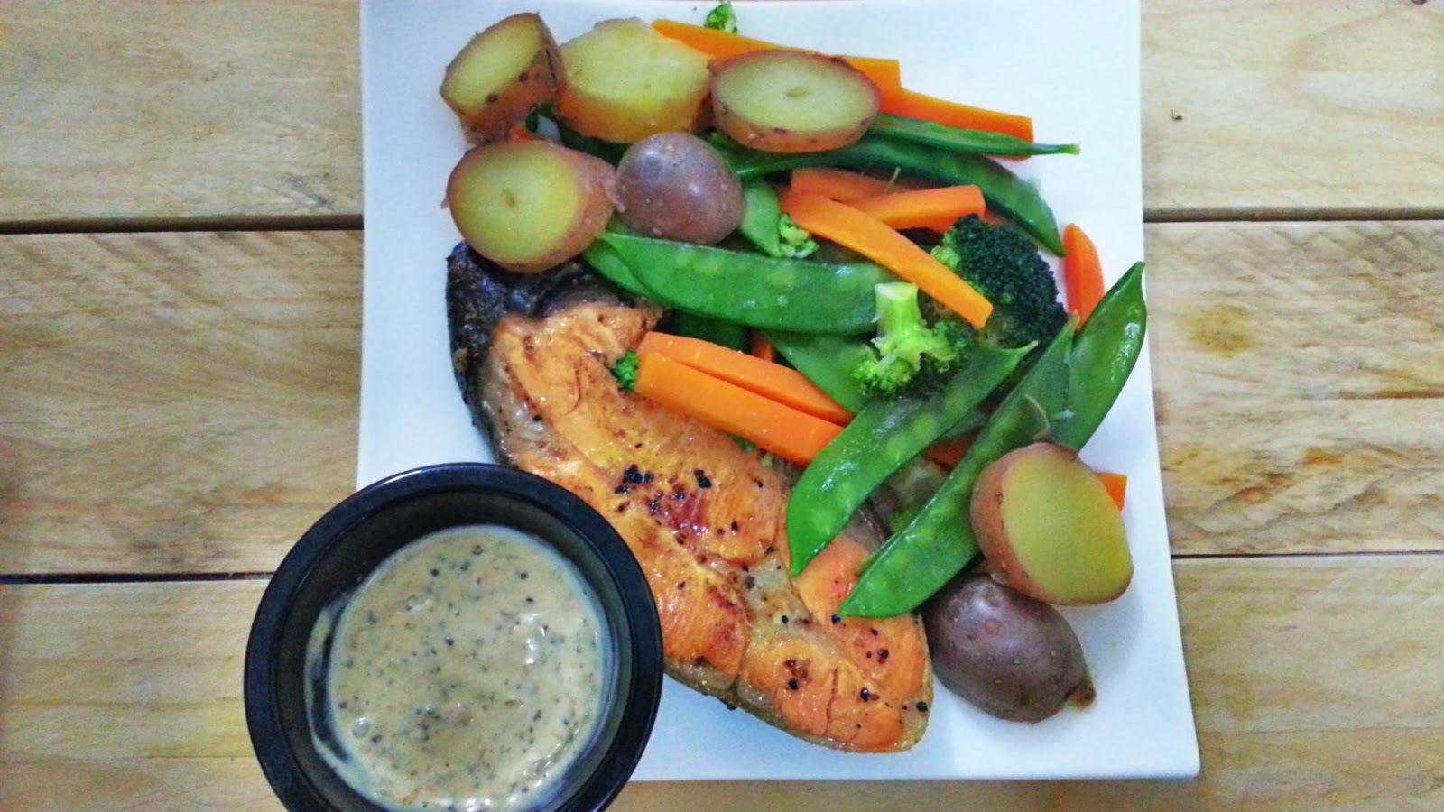 YATIE NADZLI: Resepi EAT CLEAN - Grilled Salmon with Mix Salad