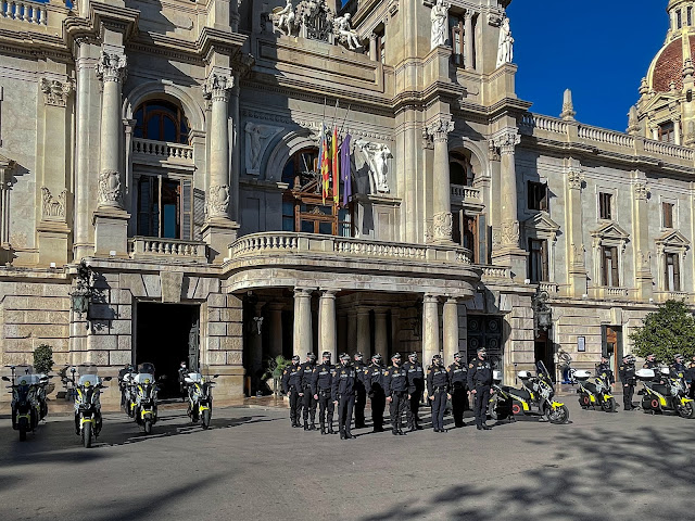 seat-mo-entrega-20-unidades-seat-mo-125-electrcias-policia-local-valencia