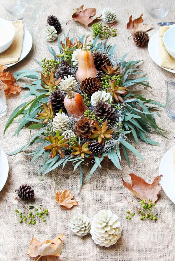 Thanksgiving centerpiece with natural elements