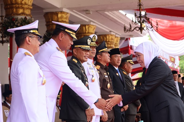 Danlantamal V Hadiri Peringatan Hari Kebangkitan Nasional di Grahadi Surabaya