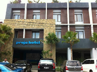 Hotel Jobs - Front Office at Praja Hotel Bali