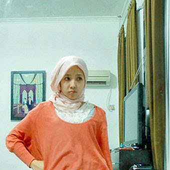 Interview with Mrs. Hanna Faridl - Hijab Scarf Interview with Mrs. Hanna Faridl - Hijab Scarf