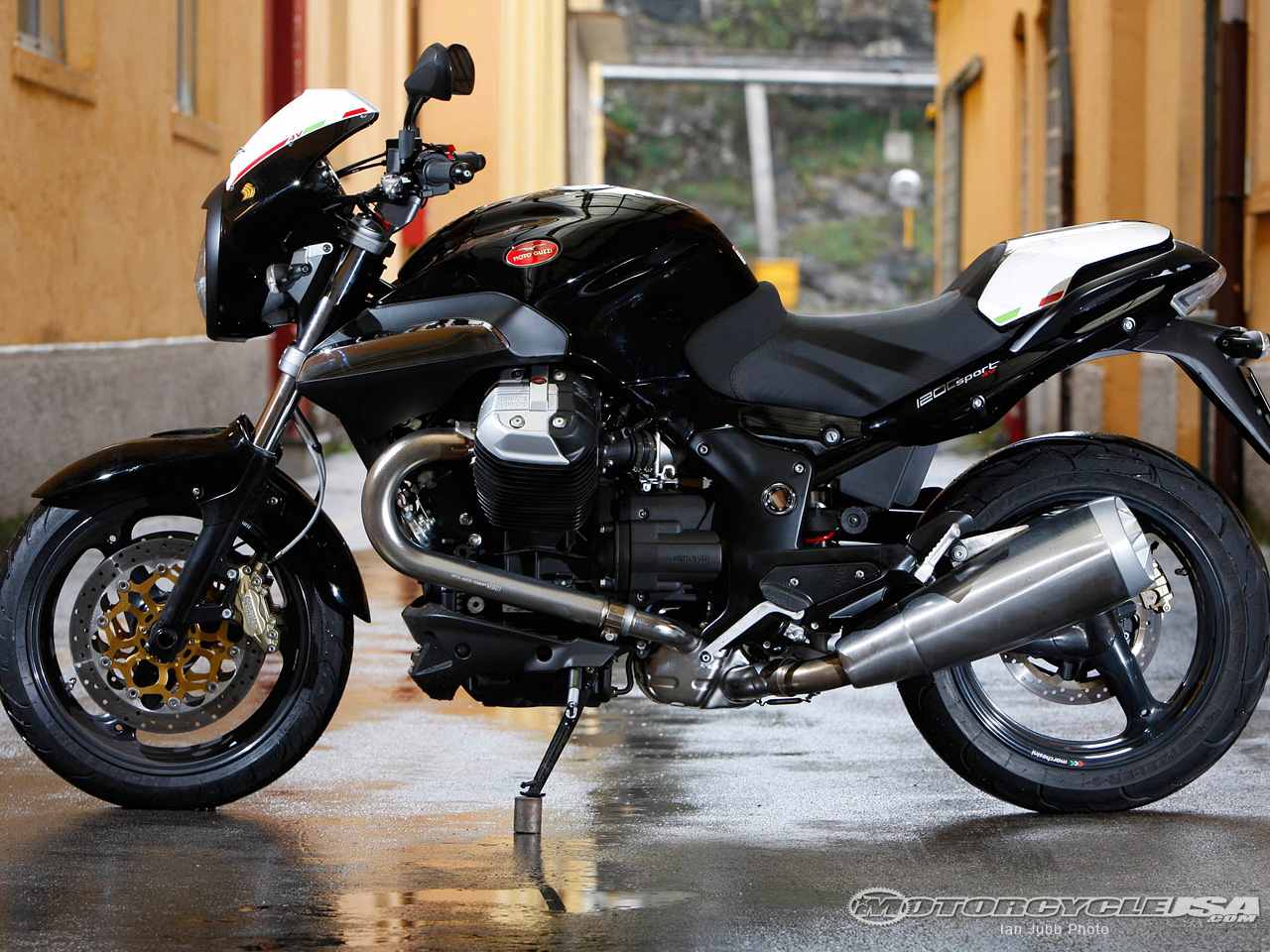 2009 moto guzzi sport