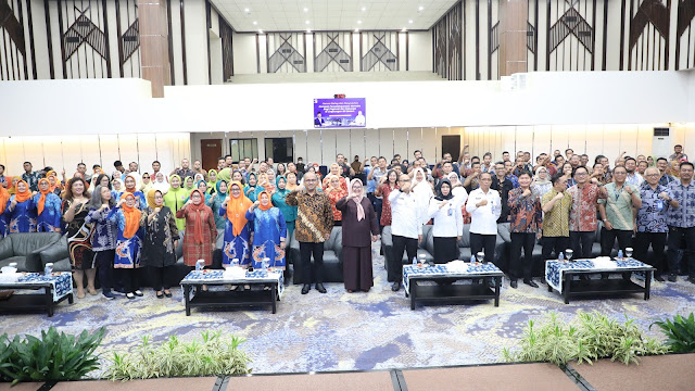 Wagub Marlin Buka Forum Dialog dan Penyuluhan Bahaya Narkoba yang Diikuti Ratusan Pegawai BP Batam