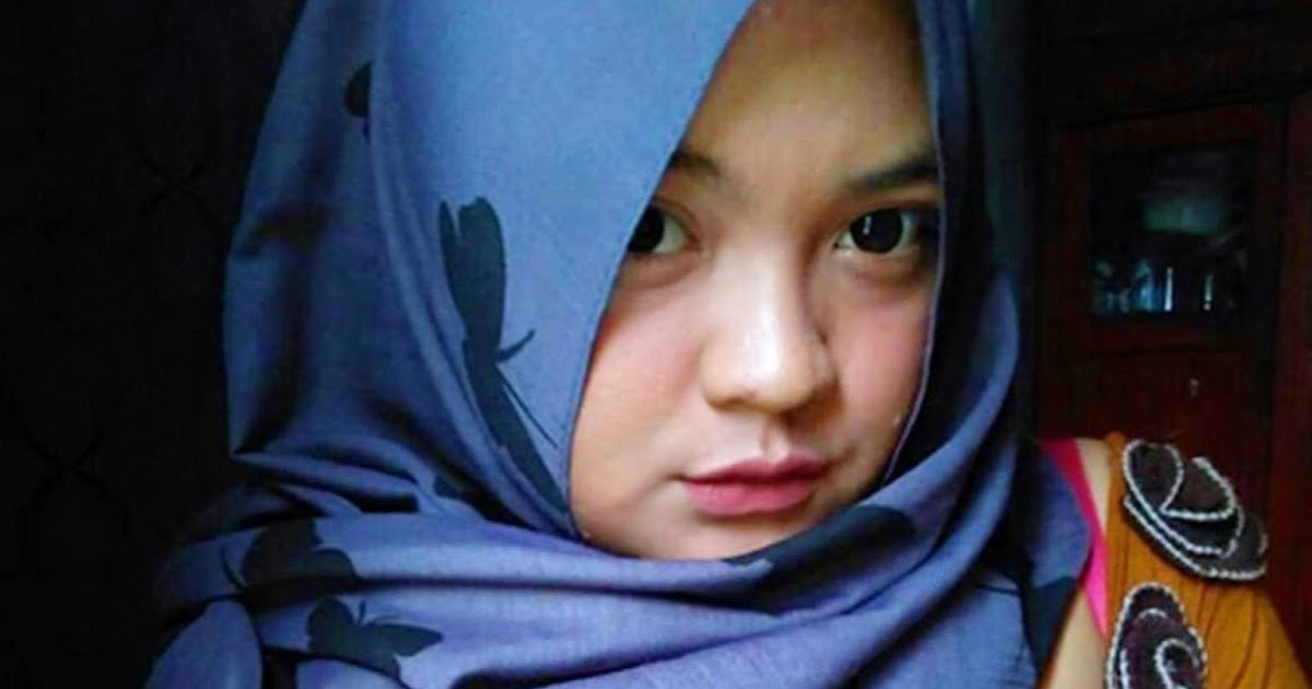 Foto Bugil Tante Cantik  Jilbab Mesum