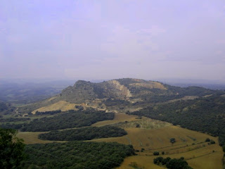 Camino Ra Guardia en Castillazuelo (Somontano, Huesca, Aragón, España)