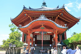 奈良公園 興福寺南円堂
