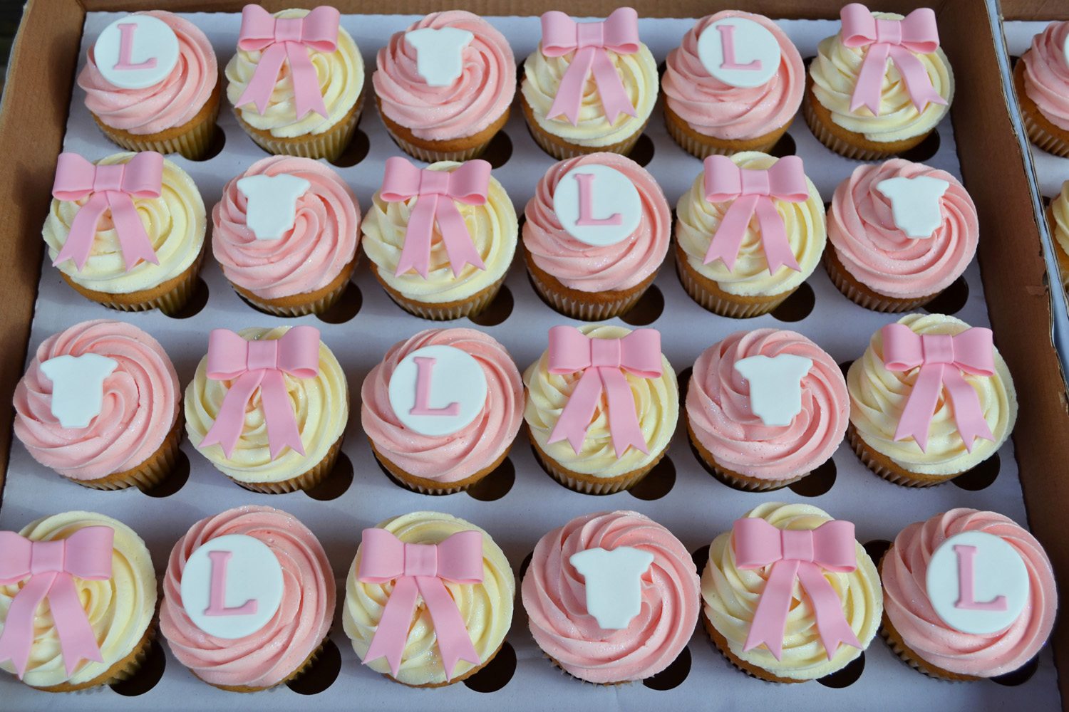 ... baby shower cupcakes we made for nicola s sister s baby shower