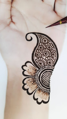 Simple Modern Unique Mehndi Designs for Hand - WallpaperDPs