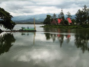 Wisata Alam Waduk Selorejo