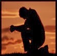 Hombre solo atardecer