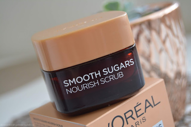 L´Oréal Smooth Sugars Nourish Scrub peeling pro vyhlazení a výživu pleti