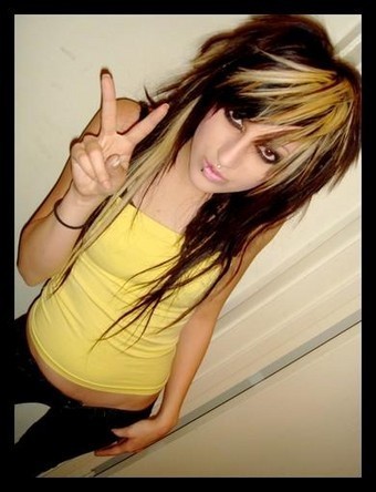 emo hairstyles for girls with long hair. Long Emo Hair Cuts For Girls