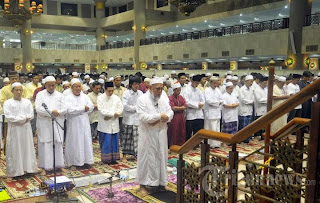 sholat tarawih