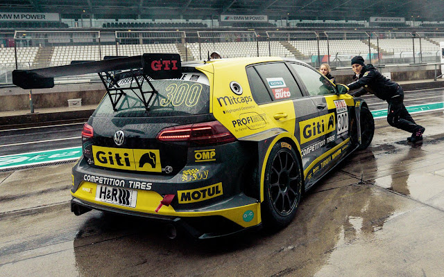 VW Golf GTI TCR 2020