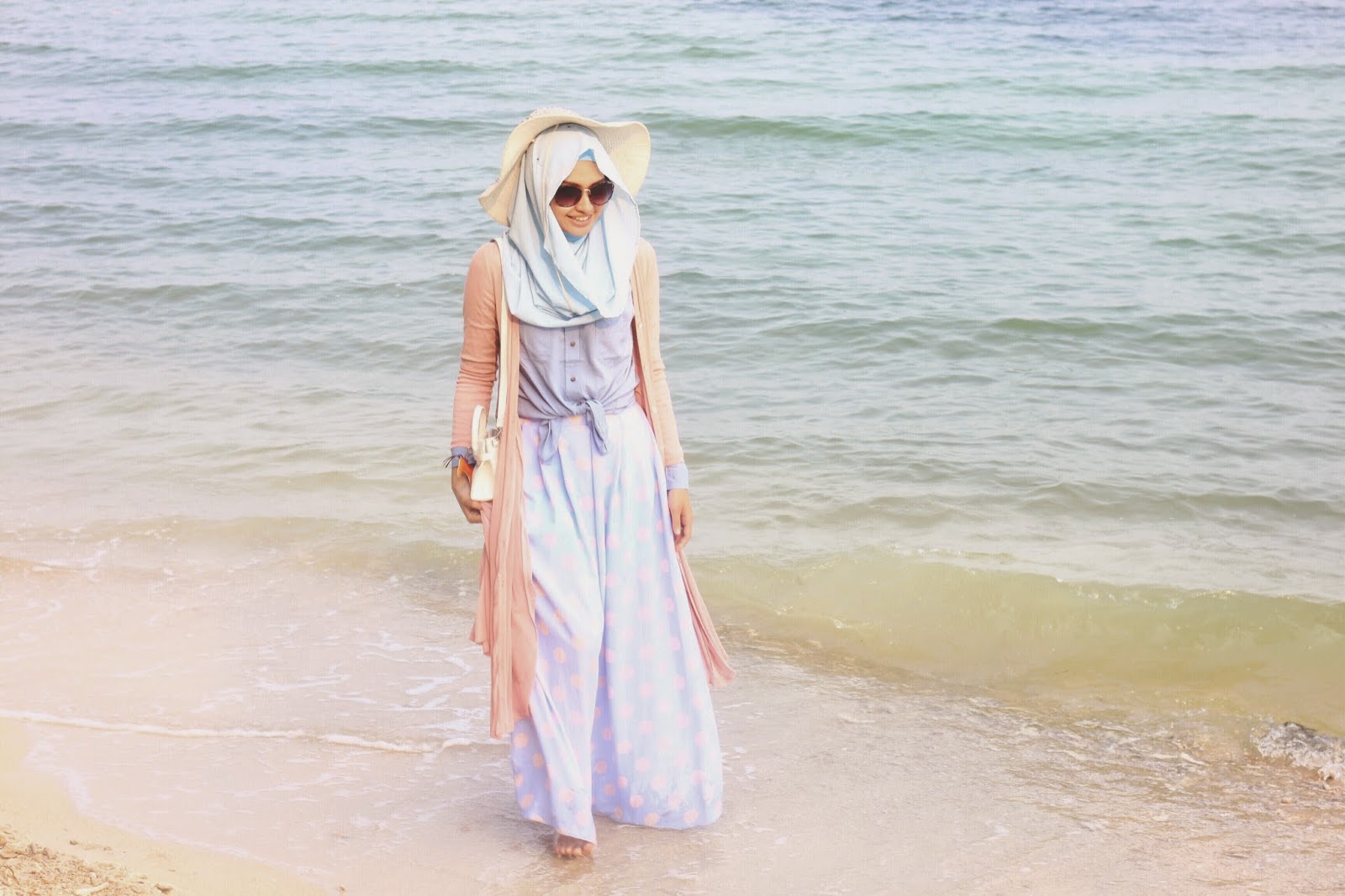 Outfit Hijab Ke Pantai Mom Hijab