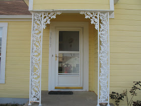 Shoestring Pavilion: April 2010