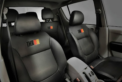 mitsubishi-triton-tmr-interior