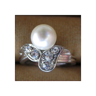 Although the Freshwater Pearl Ring For Number 17 product must be sold out in a few months, we're still accept the new customers to order our wonderful product.