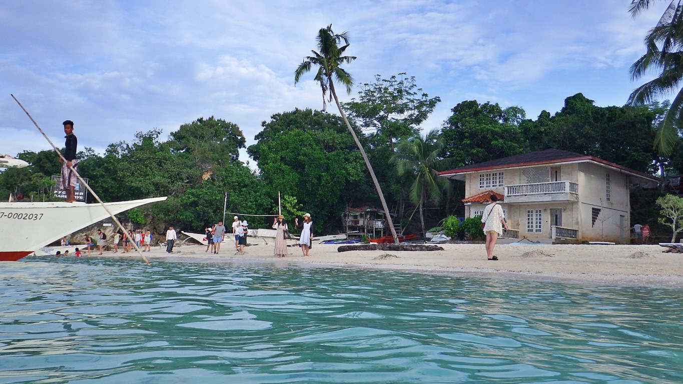 calm and serene morning view at Alona Beach, Panglao, Bohol