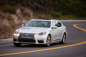 Front 3/4 view of 2014 Lexus LS460