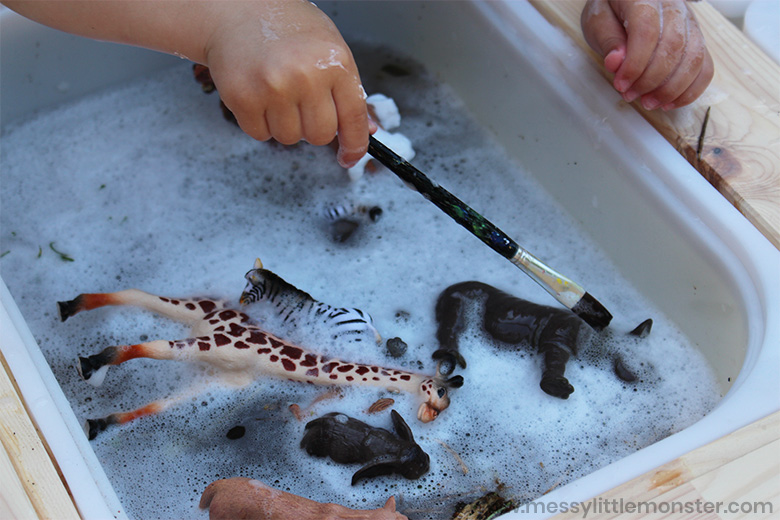 animal sensory play for toddlers