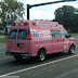 Atenție bărbați! După ambulanța neagră, a apărut și ambulanța roz