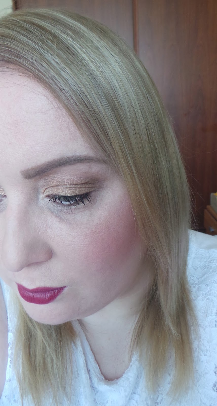 Charlotte Tilbury Cheek to Chic Swish and Pop blusher in Ecstasy