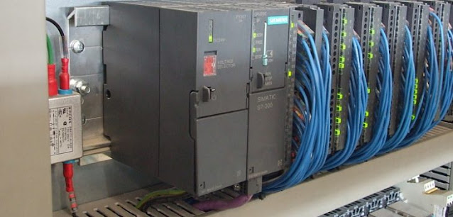 Definisi Programmable Logic Controller (PLC), Cara Kerja serta Jenisnya