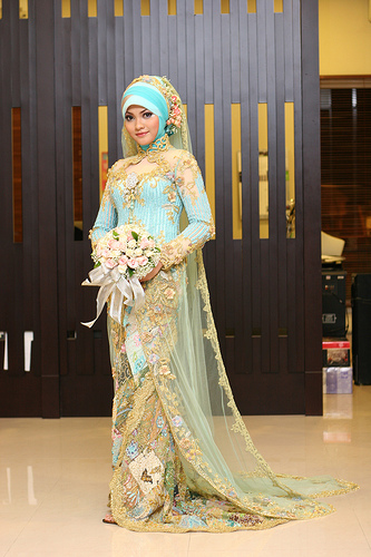 Wedding Gown  Clothing: Islamic Fashion Wedding Make up 