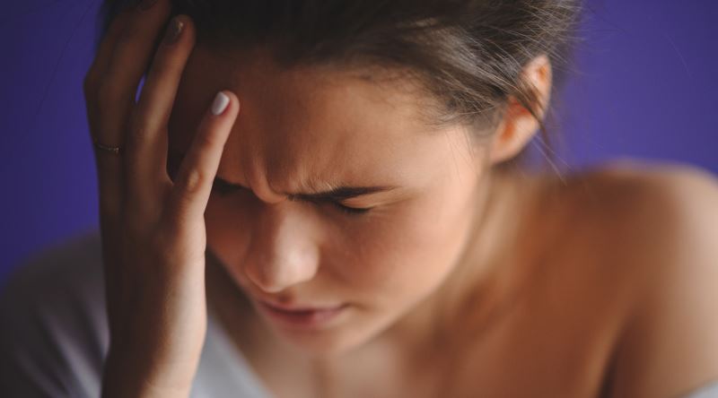 Baş ağrılarınızın altında ne yatıyor: Magnezyum ve migren ilişkisi