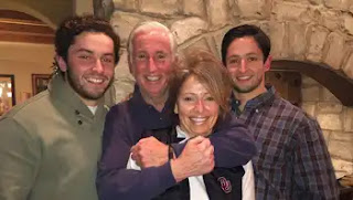 Baker Mayfield With His Parents