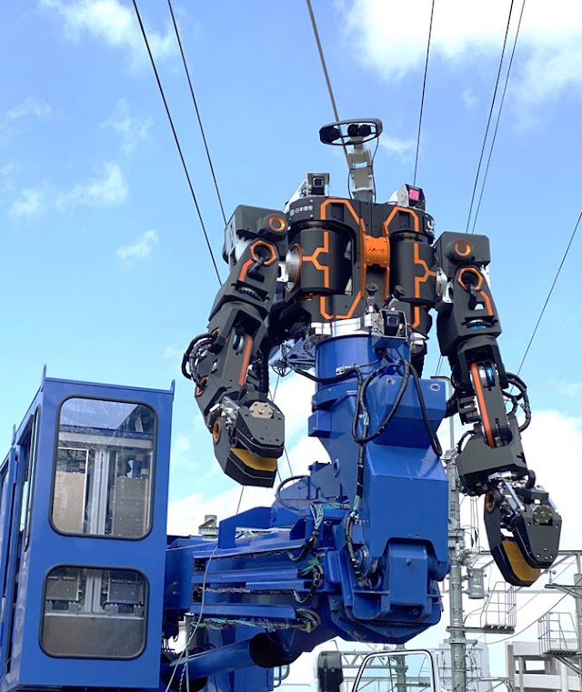 Japanese Railway "JR West" Builds Maintenance Robot To Reduce Risk To Railway Workers