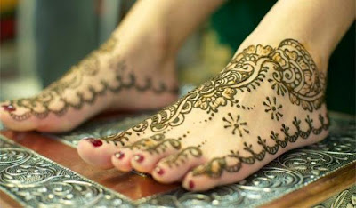 3. Valentineâ€™s Day Feet Mehndi Designs