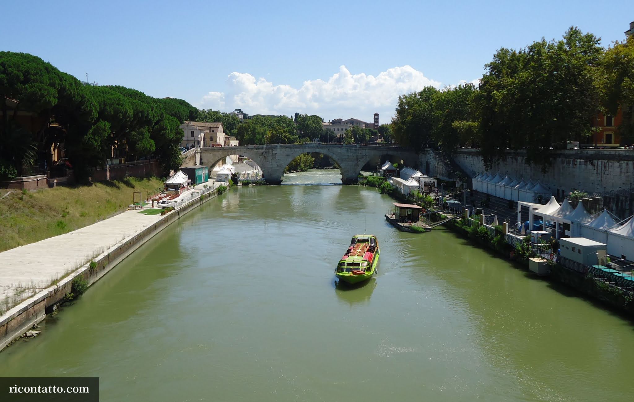 Roma, Lazio, Italy - Photo #03 by Ricontatto.com