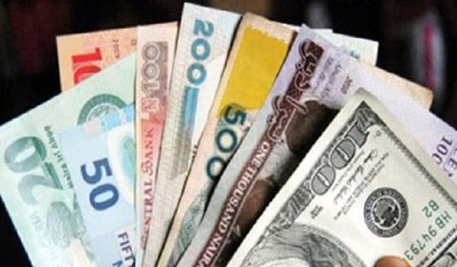 Naira crashes to N470 against dollar at parallel market. 