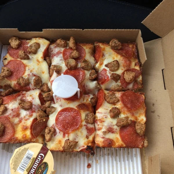 Jet's Pizza: A Slice of Flavor and Innovation